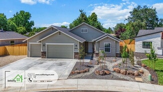 Building Photo - 2864 River Dr