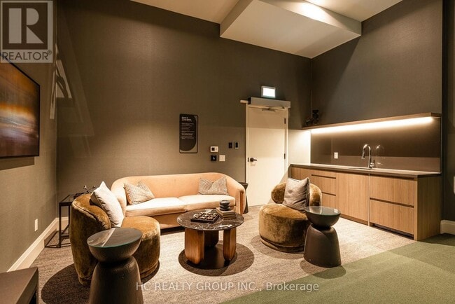 Building Photo - 36 Olive Ave