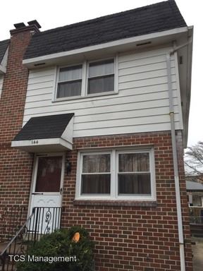 Primary Photo - 144 Bullens Ln