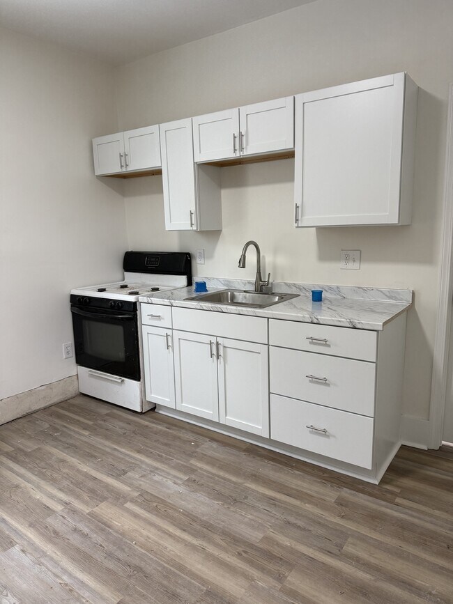 Foto del edificio - 809 Lamont St