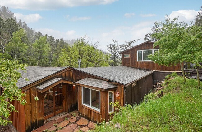 Foto del edificio - 8493 Lefthand Canyon Dr