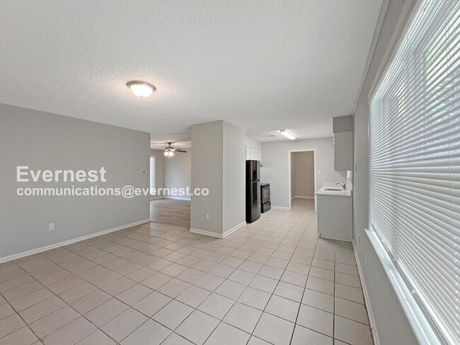 Building Photo - 1731 Carla Cove