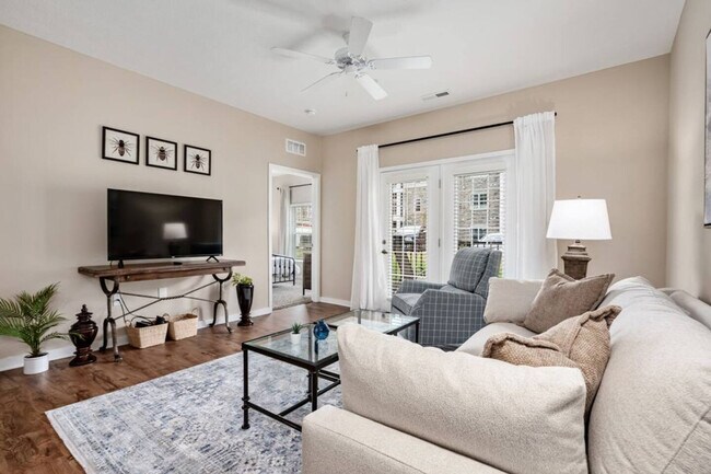 Foto del edificio - 5761 Fenimore Trail Dr W