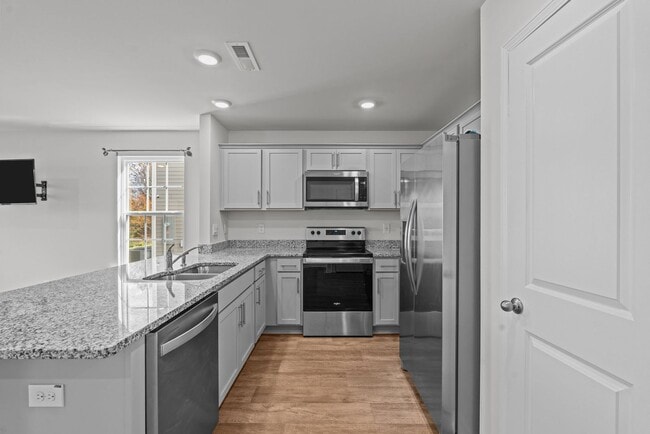 Building Photo - New Construction Townhome!