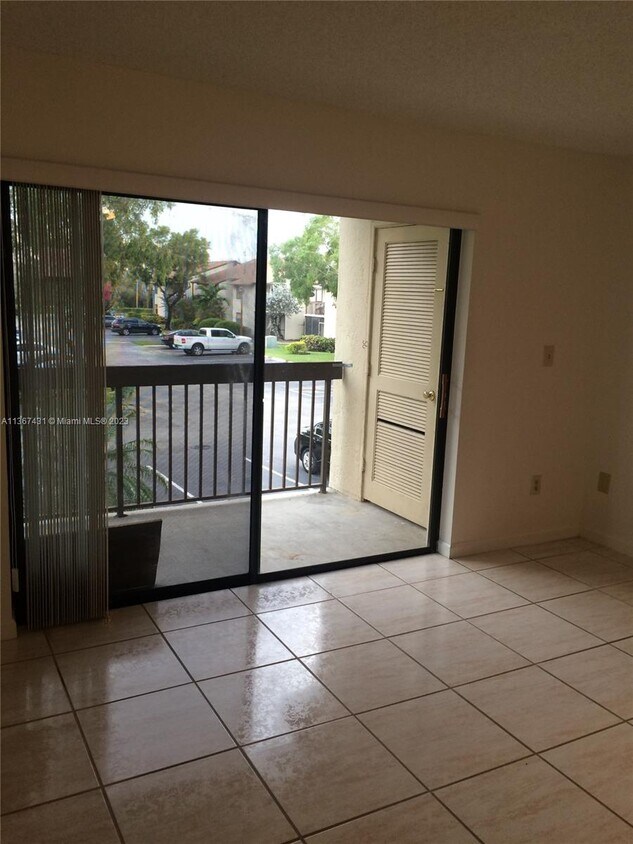 425 NW 210th St Unit 203, North Miami Beach, FL 33169 Condo for Rent