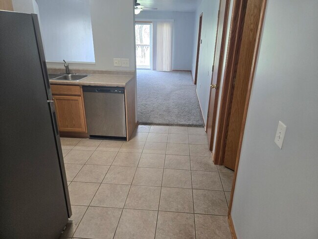 Foto del edificio - 1000 Bratton Ave