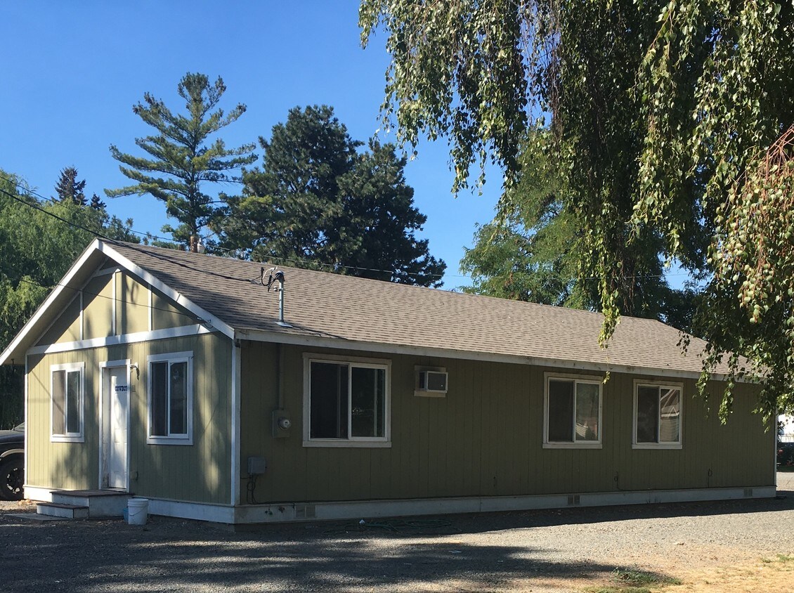 Primary Photo - 615 S Alder St