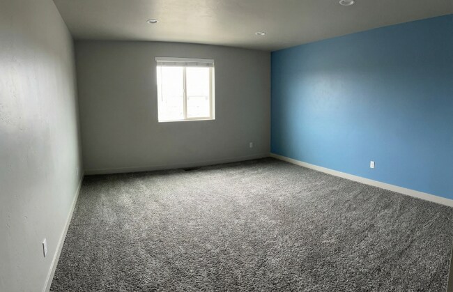 Foto del edificio - 285 N 680 E