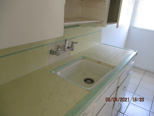 Foto del edificio - 219 Gass Ave