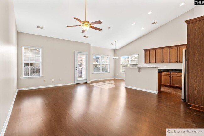 Foto del edificio - 825 Burnview Ln