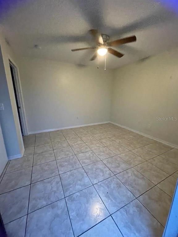 Building Photo - 402 Orchid Dr