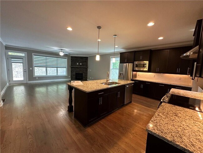 Foto del edificio - 2714 Prado Ln
