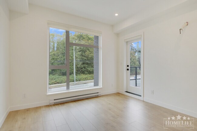 Photo du bâtiment - Brand New 1 Bed + Den, 1 Bath Condo for Rent at Viva in Surrey