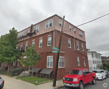 Building Photo - 180 North Beacon St