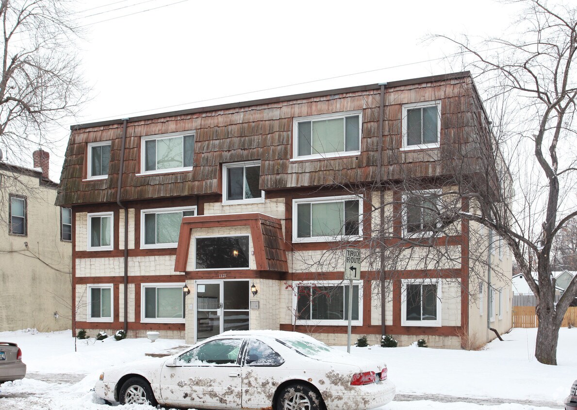 Foto principal - 1313 44th Ave N