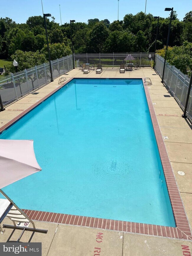 5433 Frankford Estates Dr, Baltimore, MD 21206 House for Rent in