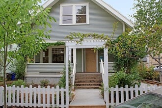 Building Photo - 4642 NE 28th Ave