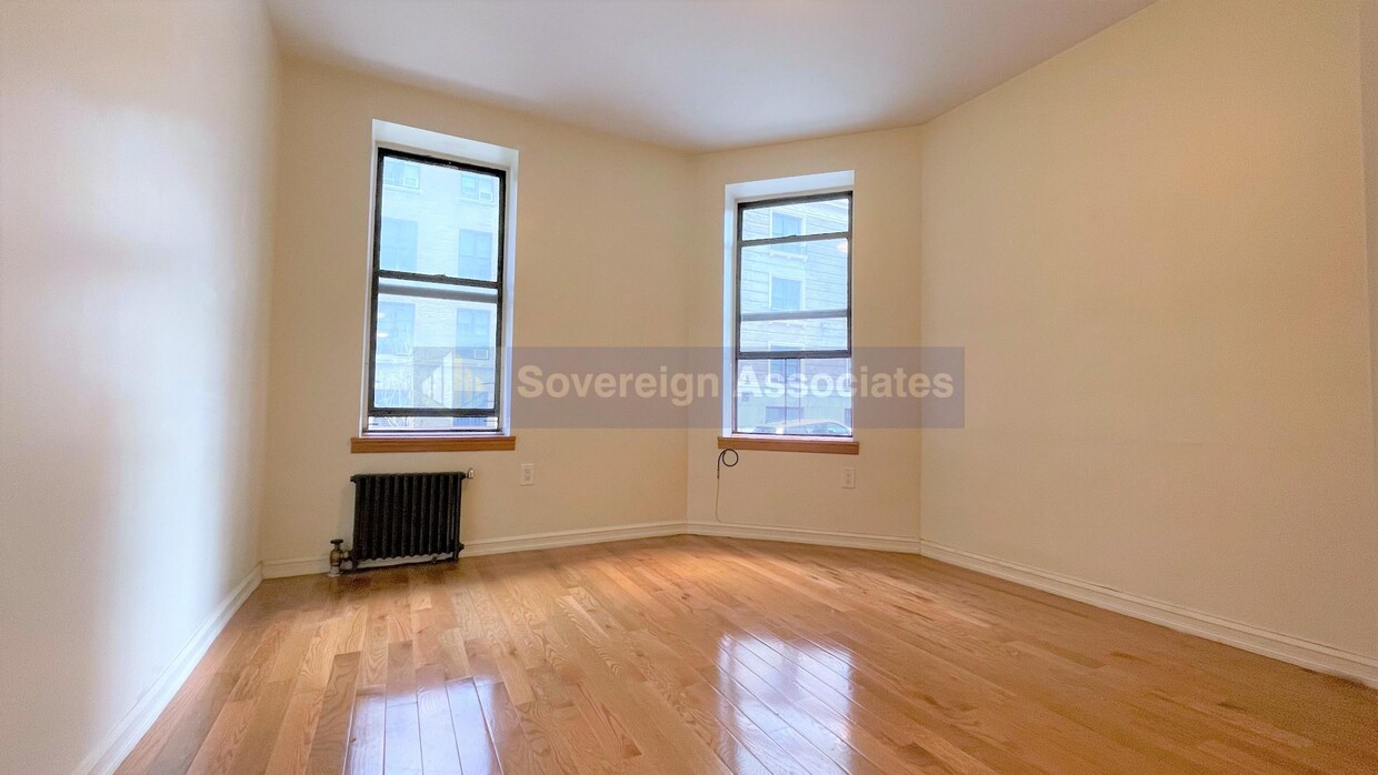Building Photo - 610 W 150th St