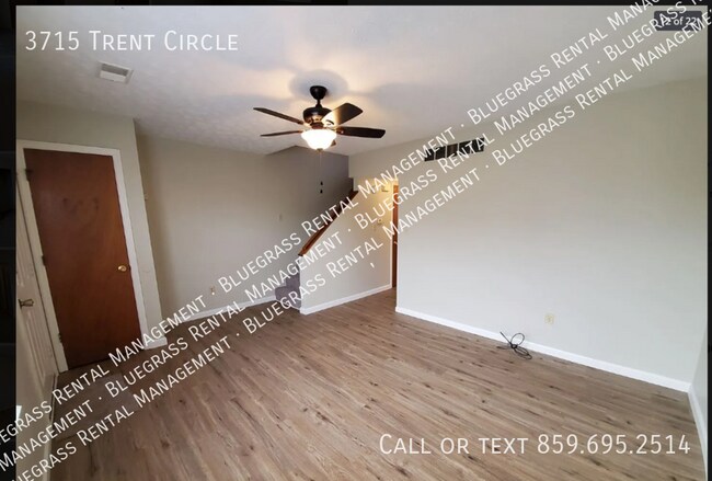 Foto del edificio - 2 bed 1.5 bath townhome LEX KY