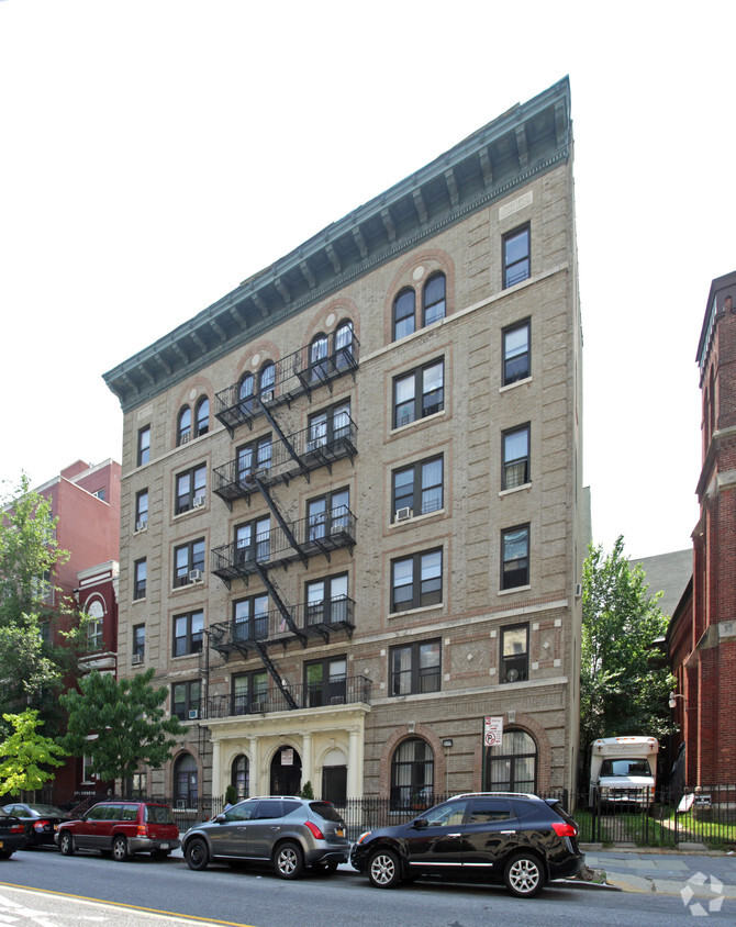 Building Photo - 494-500 Washington Ave