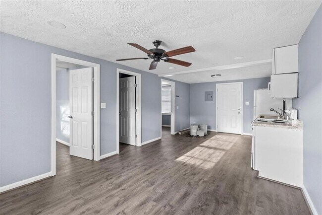 Foto del edificio - 4126 Paladino St