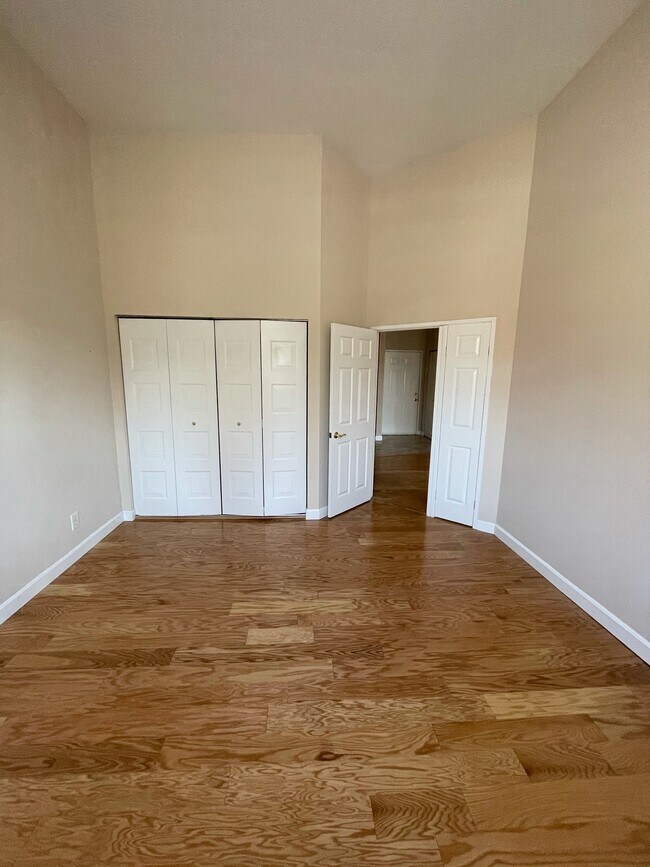 Foto principal - 64 Forest St