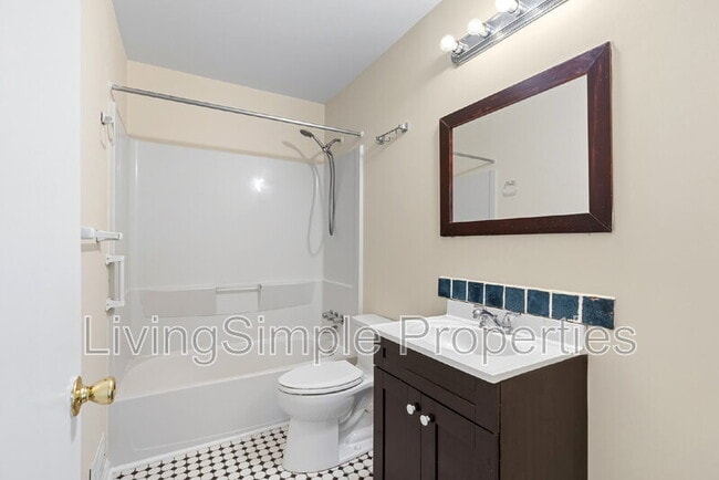 Building Photo - 316 Mt Vernon Pl