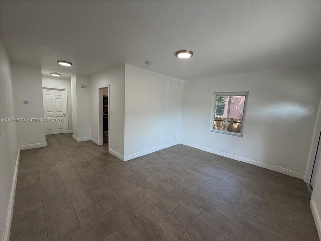 Foto del edificio - 7712 NE 1st Ct