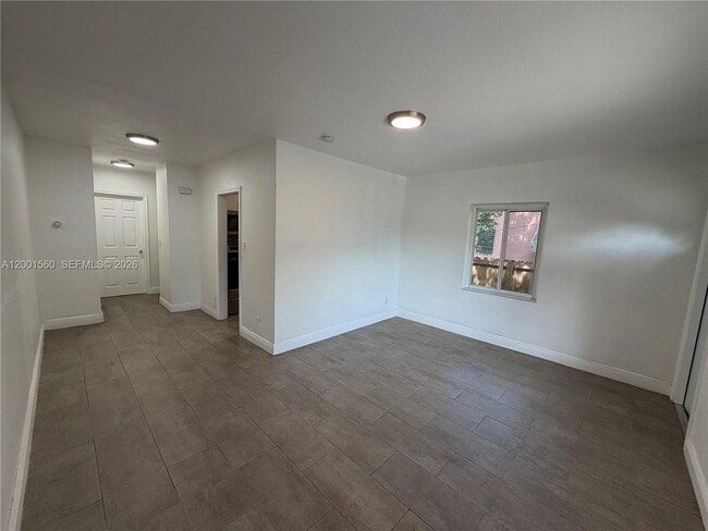 Building Photo - 7712 NE 1st Ct