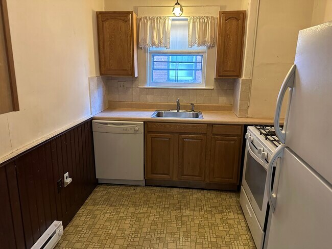 Foto del edificio - 102 Mount Auburn St