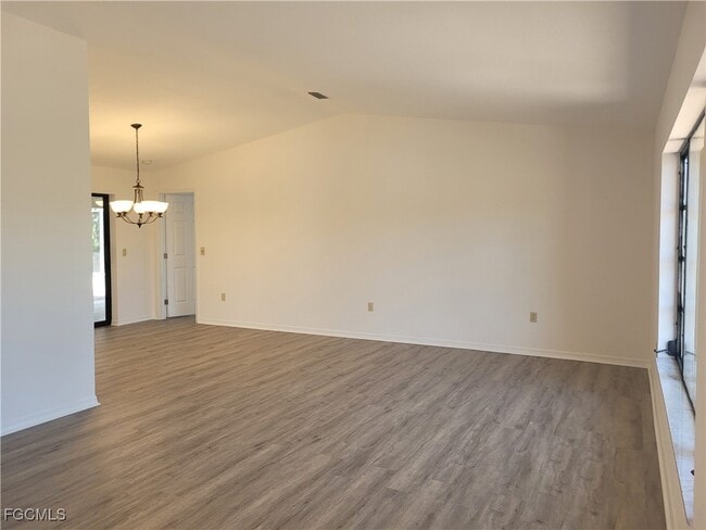 Foto del edificio - 1700 Blue Lake Cir