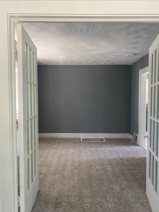 Building Photo - 937 Lawton St