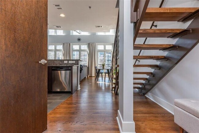 Foto del edificio - 1211 Caroline St NE