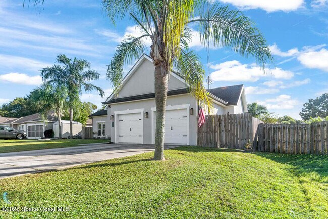 Building Photo - 6495 Bamboo Ave