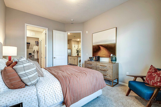 100058887_hdp_kendallpark_flpn1_bed4 - Kendall Park