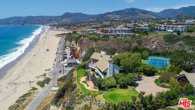 Primary Photo - 6973 Birdview Ave