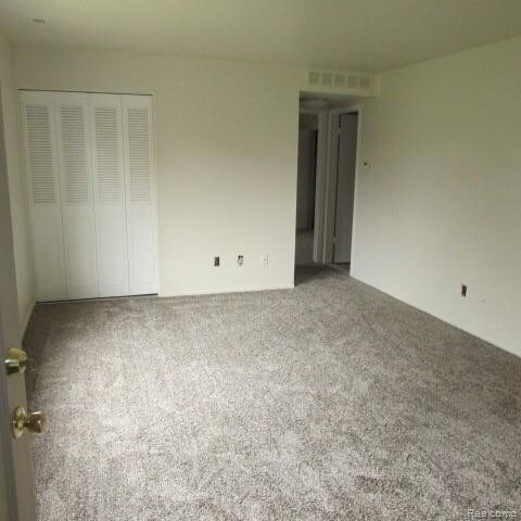 Foto del edificio - 22753 Grove St