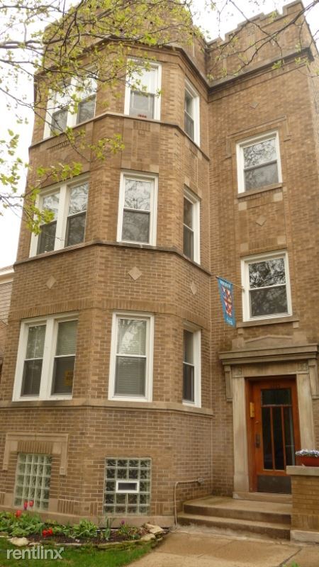 Primary Photo - 4322 N Mozart St