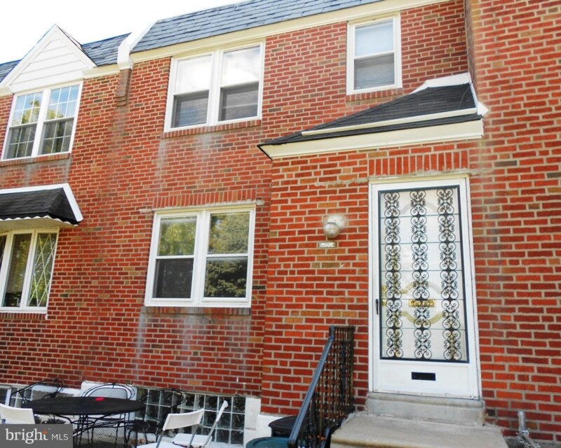 Primary Photo - 2602 Elbridge St