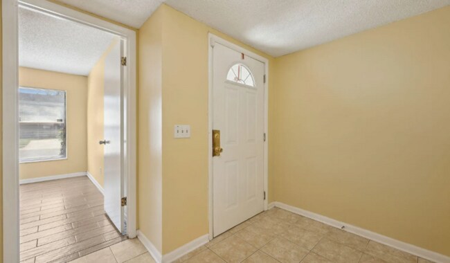 Foto del edificio - 2/2 townhome located near NAS Jax