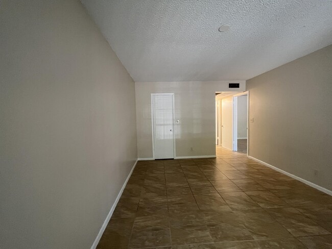 Building Photo - 4021 N University Dr