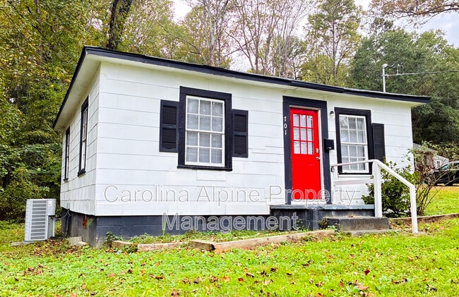 Photo - 701 S Lorraine St House