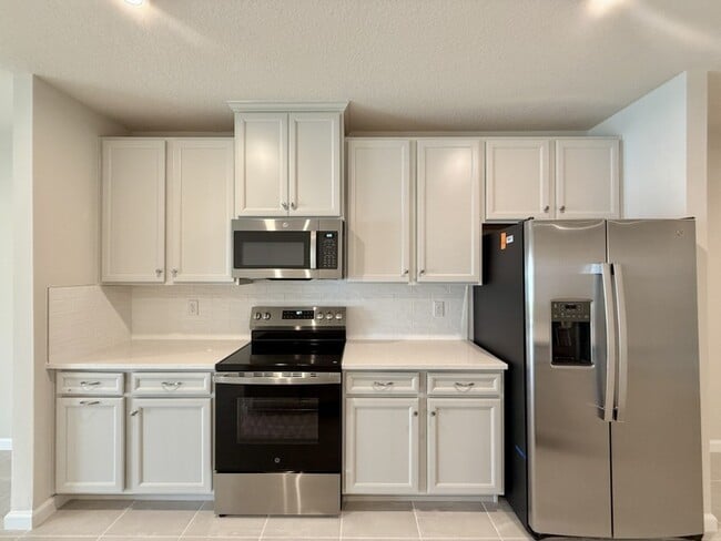 Building Photo - 499 Voltaire Dr