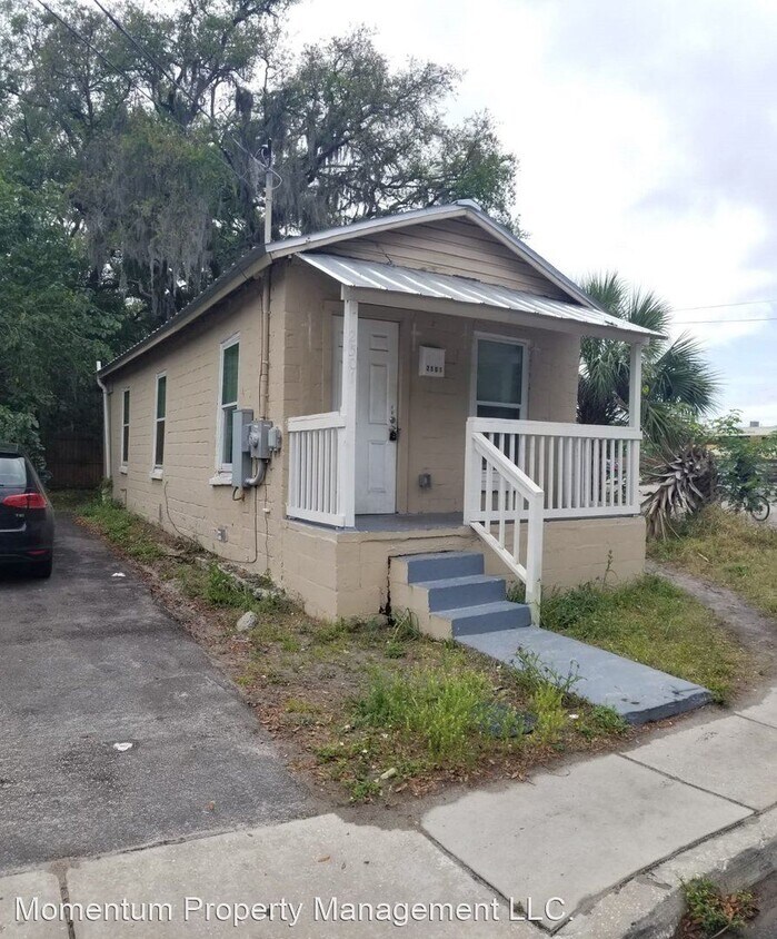 2501 E Chelsea St, Tampa, FL 33610