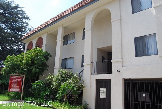 Foto del edificio - 4161 Tujunga Ave