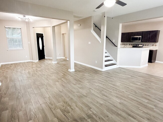 Foto del edificio - 4422 Park Trail Ln
