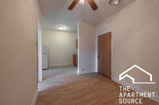 Photo - 4851 N Damen Ave Apartment