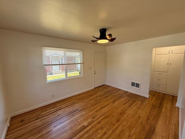 Foto del edificio - 390 17th St SE