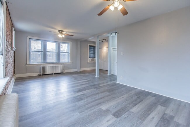 Building Photo - Loft like living in Carondelet...Coming Soon!