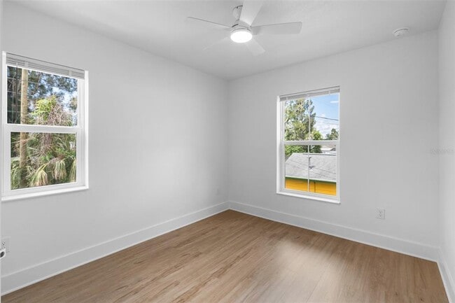 Foto del edificio - 5051 43rd St S